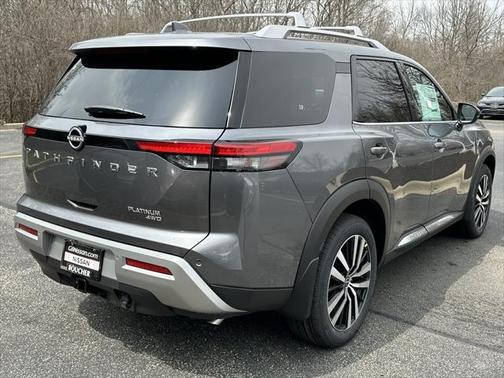 2025 Nissan Pathfinder Platinum 4WD