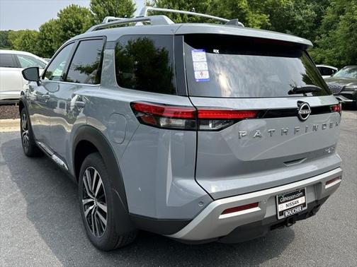 2025 Nissan Pathfinder Platinum 4WD
