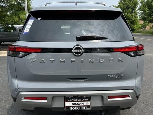 2025 Nissan Pathfinder Platinum 4WD