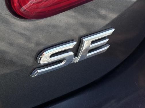 2011 Toyota Camry SE