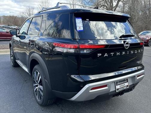 2025 Nissan Pathfinder Platinum 4WD