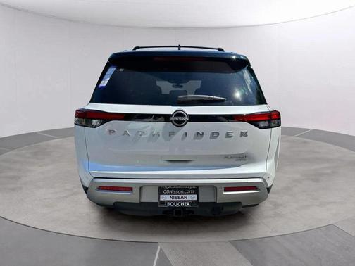 2025 Nissan Pathfinder Platinum 4WD
