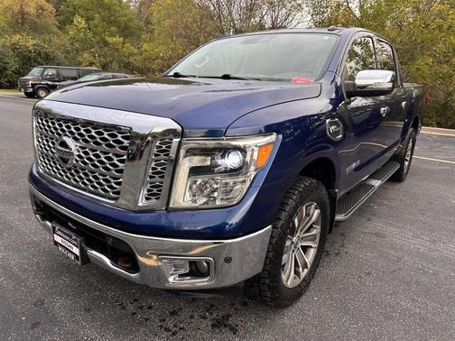 2017 Nissan Titan SL