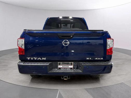 2017 Nissan Titan SL