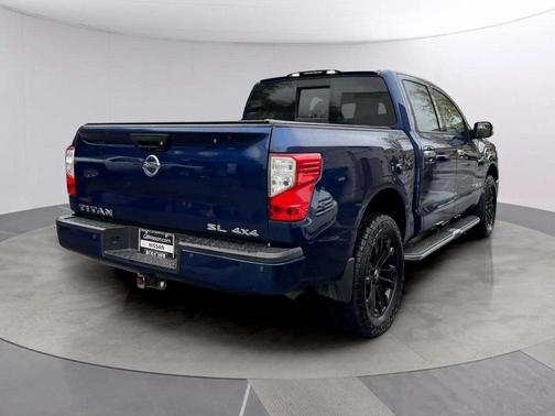 2017 Nissan Titan SL