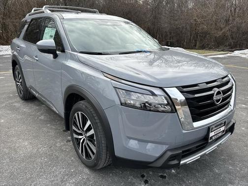 2025 Nissan Pathfinder Platinum 4WD
