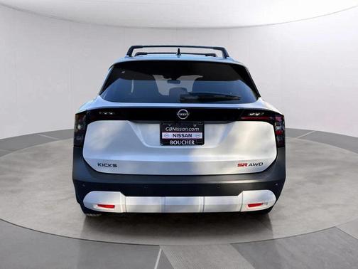 2026 Nissan Kicks SR