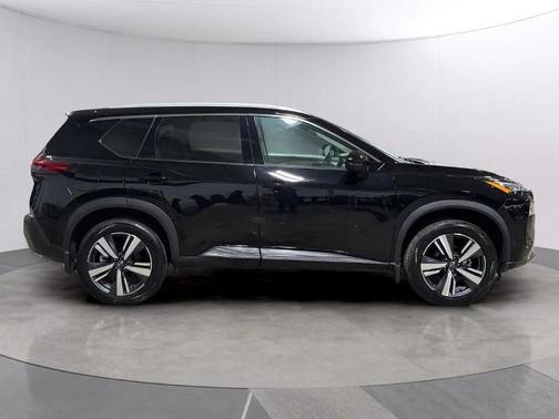 Black 2023 Nissan Rogue SL