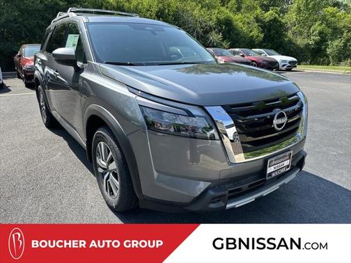2025 Nissan Pathfinder SL 4WD