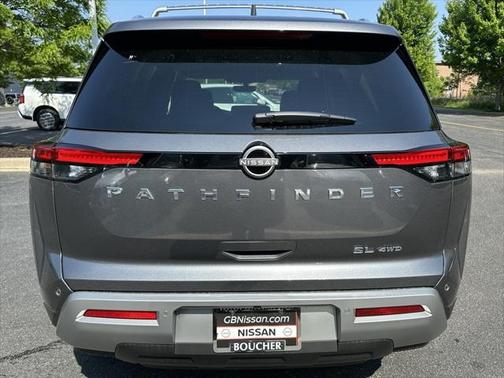 2025 Nissan Pathfinder SL 4WD