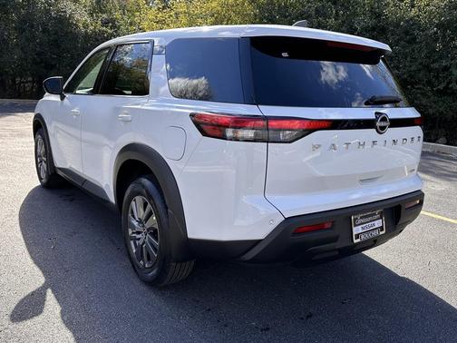 2025 Nissan Pathfinder S 4WD