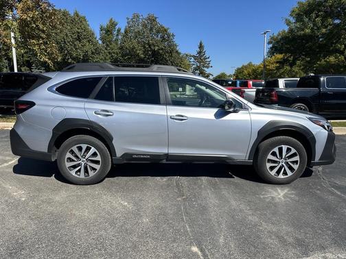 2024 Subaru Outback Premium