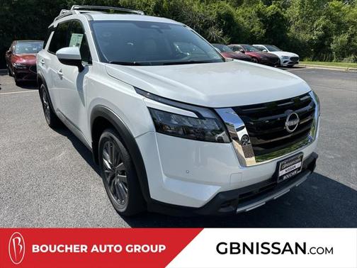 2025 Nissan Pathfinder SL FWD