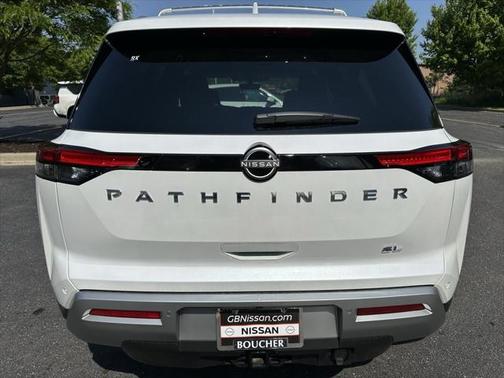 2025 Nissan Pathfinder SL FWD