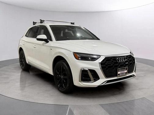 2023 Audi Q5 45 S line Premium Plus