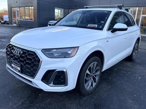 2023 Audi Q5 45 S line Premium Plus