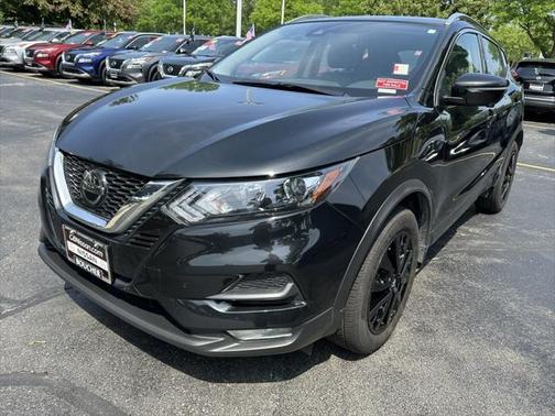 2022 Nissan Rogue Sport SV