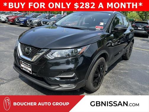 2022 Nissan Rogue Sport SV