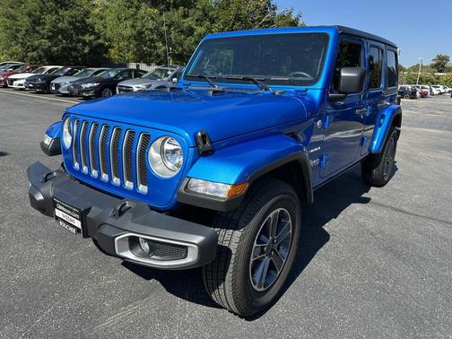 2023 Jeep Wrangler 4-Door Sahara 4x4