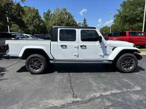 2022 Jeep Gladiator Overland