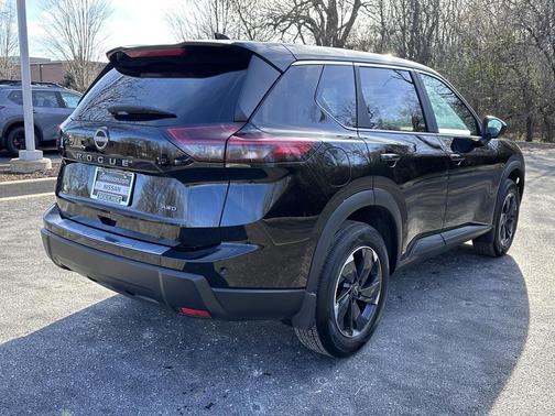 2025 Nissan Rogue SV