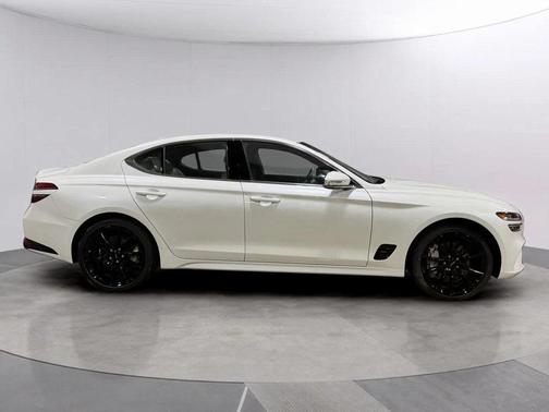 2025 Genesis G70 2.5T AWD