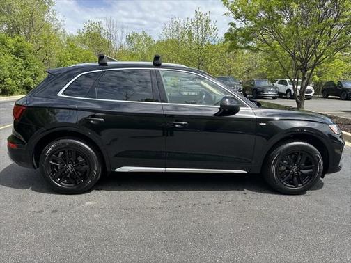 2022 Audi Q5 45 S line Premium Plus