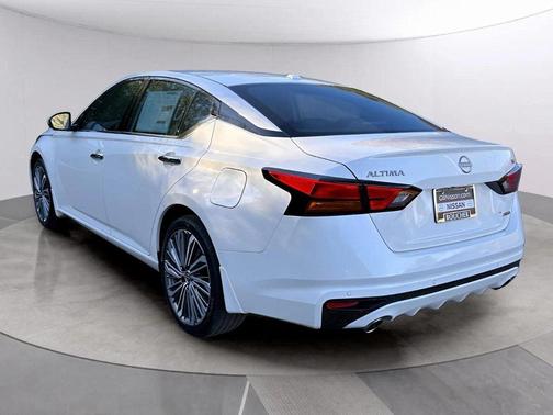 2025 Nissan Altima 2.5 SL