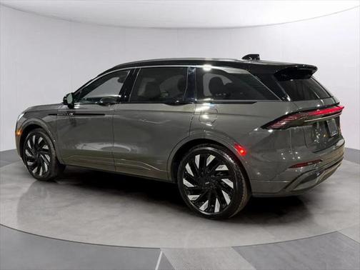 2024 Lincoln Nautilus Black Label