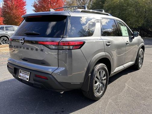 2025 Nissan Pathfinder SV 4WD