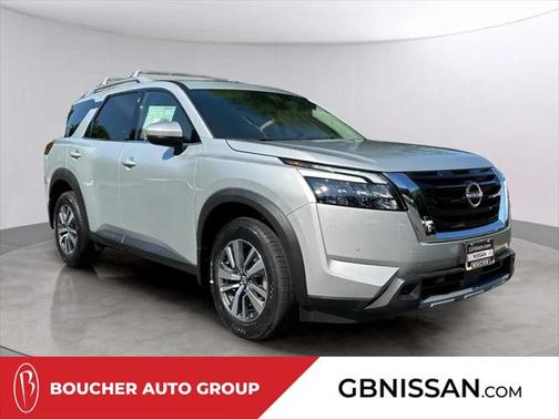 2025 Nissan Pathfinder SL 4WD