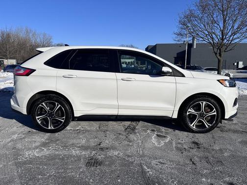 2023 Ford Edge ST