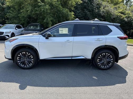 2025 Nissan Rogue Platinum