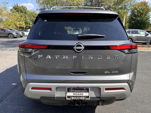 2025 Nissan Pathfinder SL 4WD