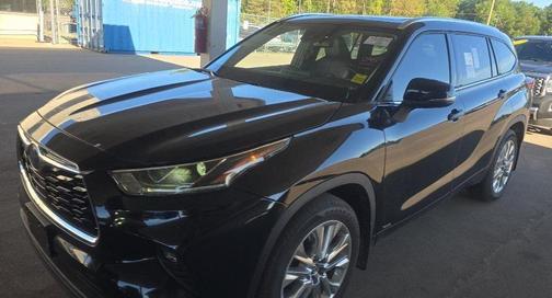 2022 Toyota Highlander Hybrid Limited