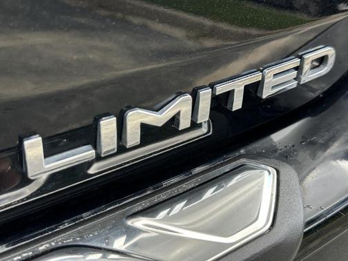 2022 Toyota Highlander Hybrid Limited
