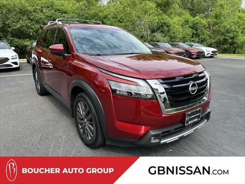 2022 Nissan Pathfinder SL 4WD