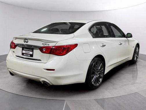 2016 INFINITI Q50 3.0t RED SPORT 400