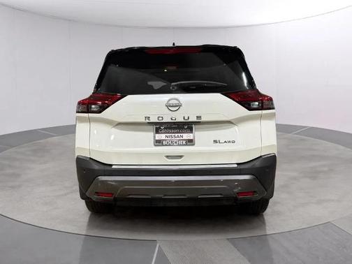 2 Tone White / Black Roof 2023 Nissan Rogue SL