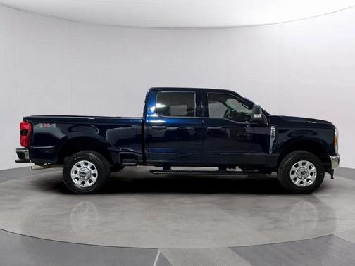 2023 Ford F-350 XLT