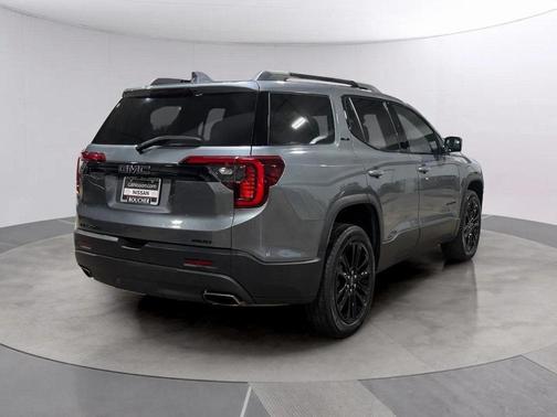 2022 GMC Acadia AWD SLE