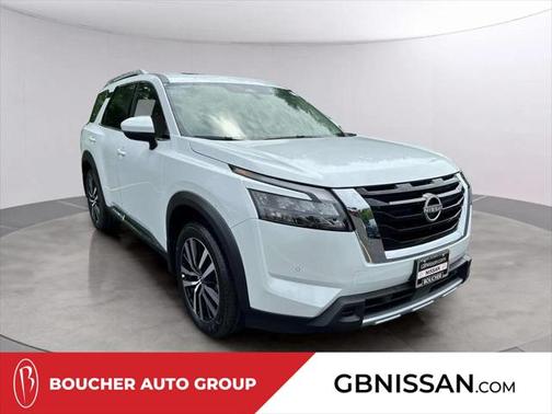2025 Nissan Pathfinder Platinum 4WD