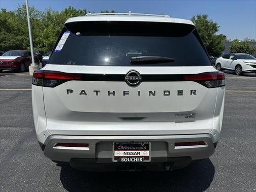 2025 Nissan Pathfinder Platinum 4WD