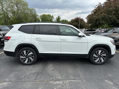 2024 Volkswagen Atlas 2.0T SE w/Technology 4MOTION