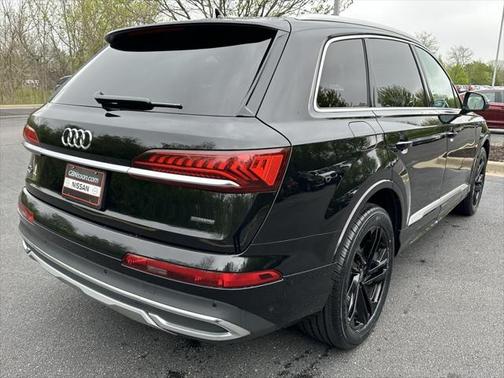 2023 Audi Q7 55 Premium Plus