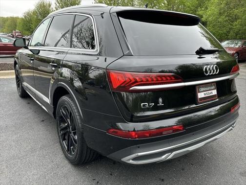 2023 Audi Q7 55 Premium Plus