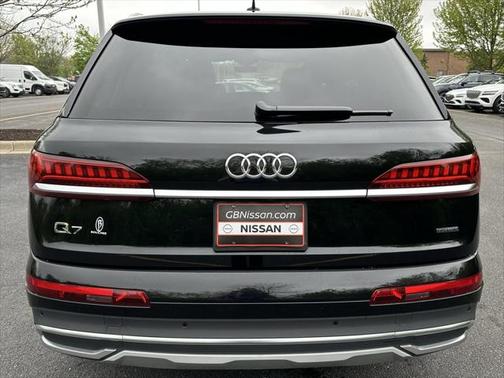2023 Audi Q7 55 Premium Plus