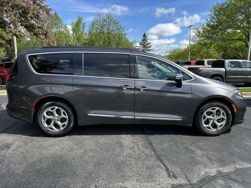2023 Chrysler Pacifica Limited