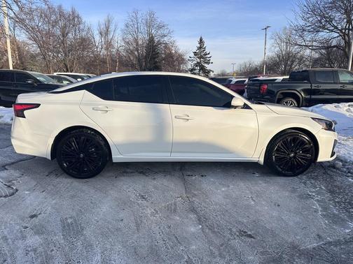 2024 Nissan Altima 2.5 SL