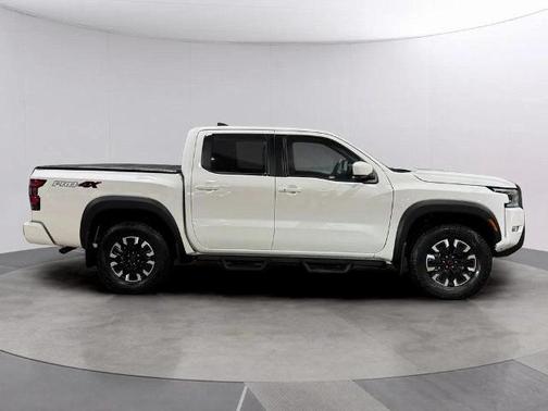 Glacier White 2023 Nissan Frontier PRO-4X